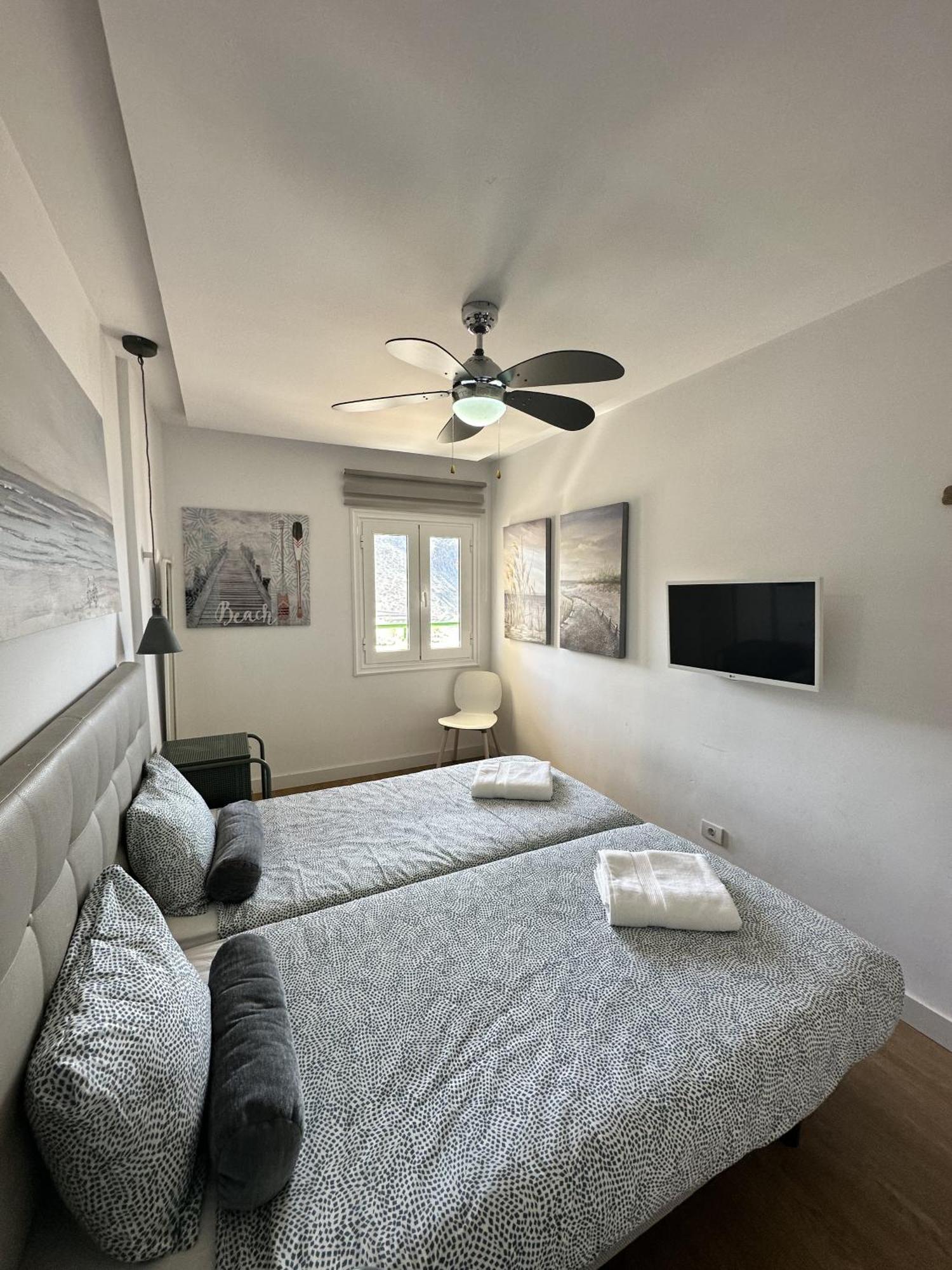 Costa-Bella Apartment Los Cristianos  Ngoại thất bức ảnh